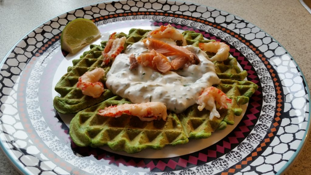 Spinatvafler med Laks og Krebsehaler1