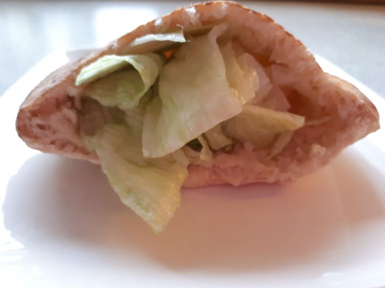 Pitabrød med salat