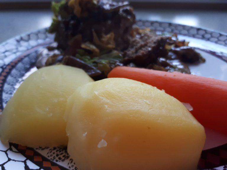 Kogte kartofler