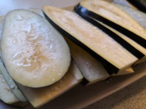 Lammefarsbrød med aubergine